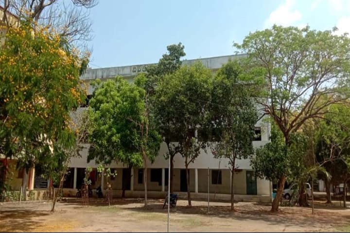 Sri Kandukuri Veeresalingam Theistic College campus in Rajahmundry, Andhra Pradesh, India — photo 2