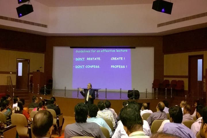 Mohamed Sathak AJ College of Physiotherapy campus in Chennai, Tamil Nadu, India — photo 1