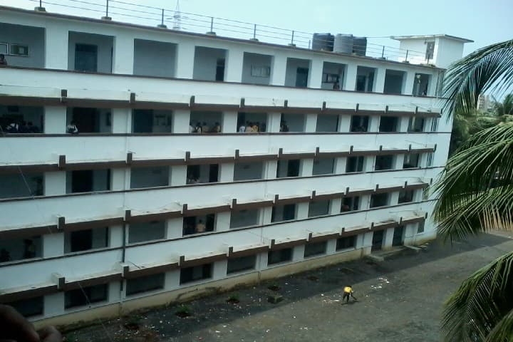 Sree Narayana Guru College of Commerce, Mumbai campus in Mumbai, Maharashtra, India