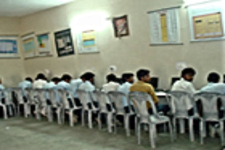 Shivam Institute of Science and Technology campus in Mathura, Uttar Pradesh, India — photo 3