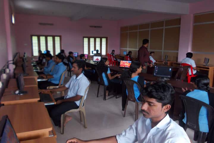 St Johns College campus in Pathanamthitta, Kerala, India — photo 2