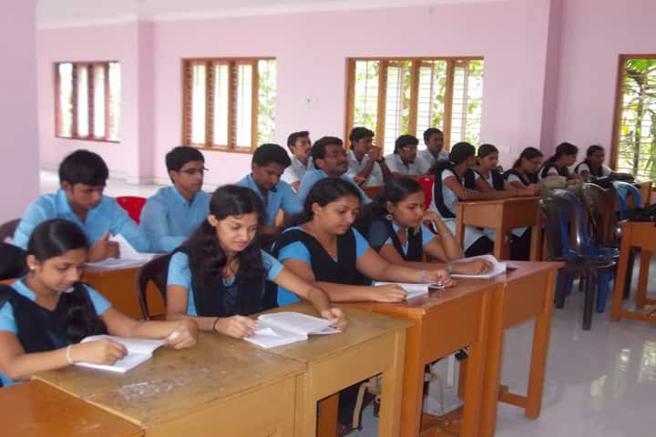St Johns College campus in Pathanamthitta, Kerala, India — photo 3