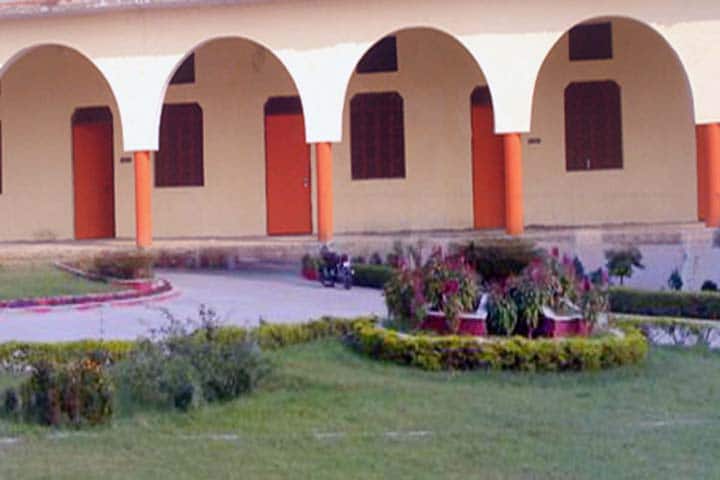 Savitri Devi Shankar Lal Mahavidyalaya campus in Allahabad, Uttar Pradesh, India — photo 4