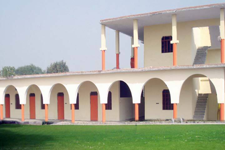 Savitri Devi Shankar Lal Mahavidyalaya campus in Allahabad, Uttar Pradesh, India — photo 5