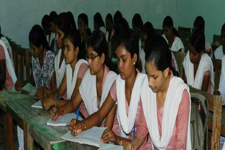 Manohara Smriti Mahila Mahavidyalaya campus in Unnao, Uttar Pradesh, India — photo 2