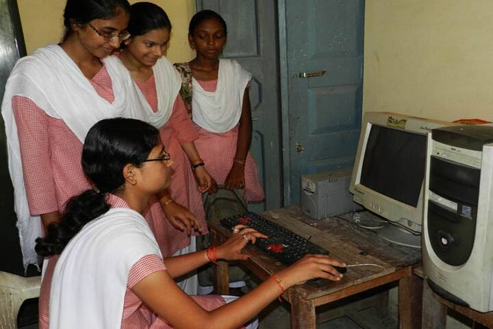 Manohara Smriti Mahila Mahavidyalaya campus in Unnao, Uttar Pradesh, India — photo 3