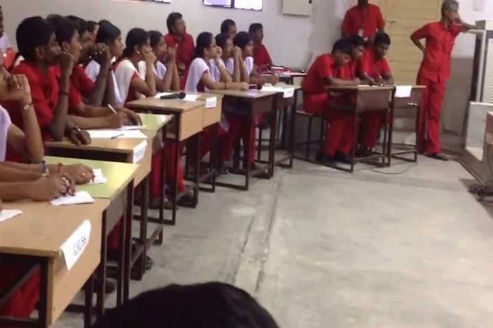 Adhiparasakthi College of Physiotherapy campus in Melmaruvathur, Tamil Nadu, India — photo 6