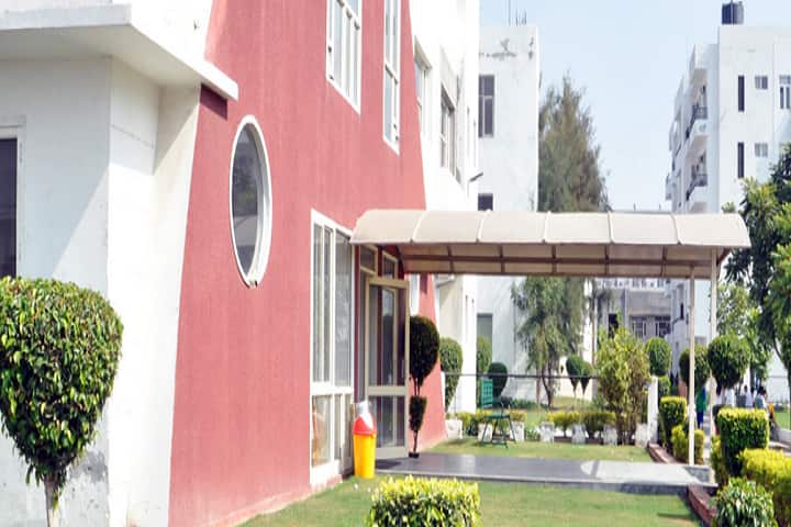 School of Nursing Anil Baghi Hospital campus in Ferozepur, Punjab, India — photo 1
