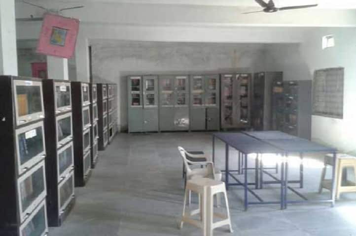 Shri Umiya Girls College campus in Mandleshwar, Madhya Pradesh, India — photo 3