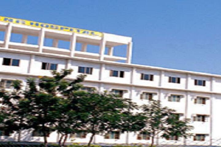 MNR College of Nursing campus in Sangareddy, Telangana, India — photo 4