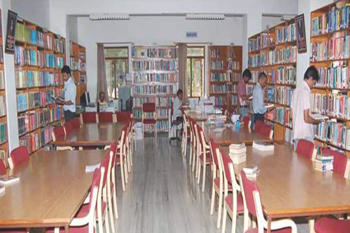RK Degree and PG College campus in Kamareddy, Telangana, India — photo 5
