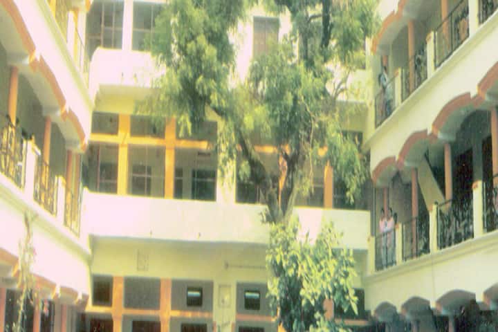 Arya Mahila PG College, Shahjahanpur campus in Shahjahanpur, Uttar Pradesh, India