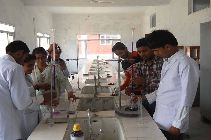 SRET College of Pharmacy campus in Jaure Amb, Himachal Pradesh, India — photo 5