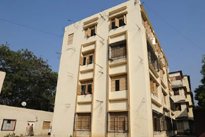 Smt Chandrakala Kishorilal Goyal Arts and Commerce College campus in Pune, Maharashtra, India — photo 1