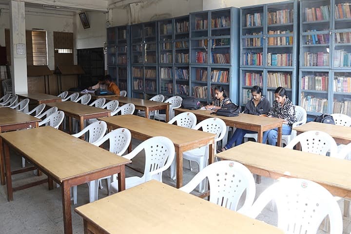 Smt Chandrakala Kishorilal Goyal Arts and Commerce College campus in Pune, Maharashtra, India — photo 3
