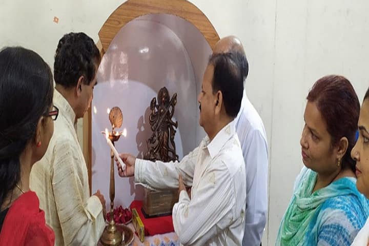 Veerangana Maharani Laxmibai Government Girls Degree campus in Jhansi, Uttar Pradesh, India — photo 2