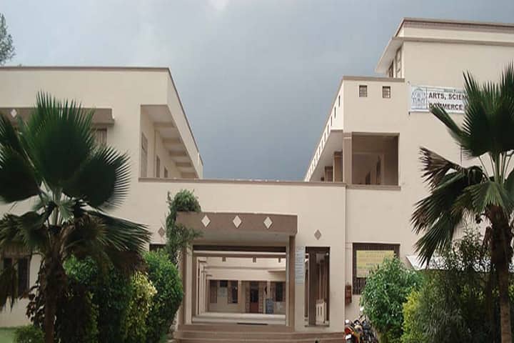 Arts Science and RA Patel Commerce College, Bhadran campus in Anand, Gujarat, India