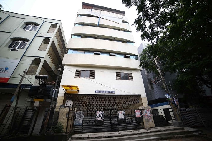 Sreenidhi Degree and PG College campus in Hyderabad, Telangana, India — photo 1