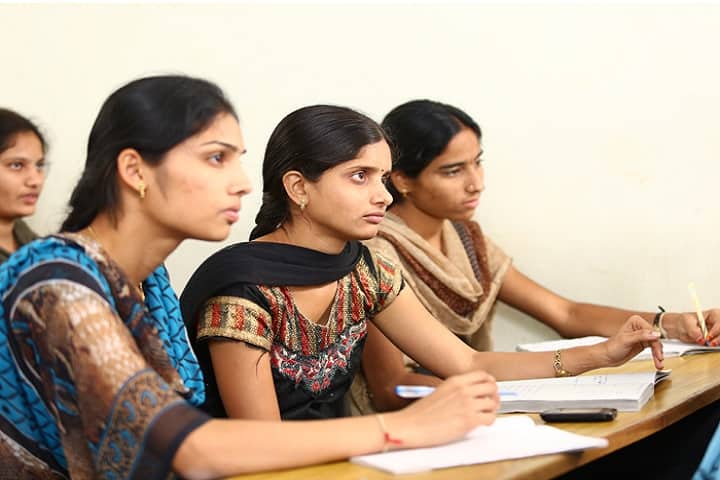 Sreenidhi Degree and PG College campus in Hyderabad, Telangana, India — photo 2