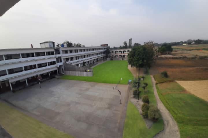 Uma Shankar Shastri Mahavidyalaya campus in Ghazipur, Uttar Pradesh, India — photo 2