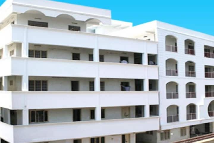 Sree Vidya Degree College campus in Gudivada, Andhra Pradesh, India — photo 1