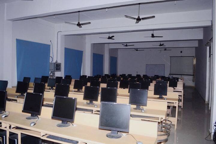 Jhunjhunwala Business School campus in Faizabad, Uttar Pradesh, India — photo 2