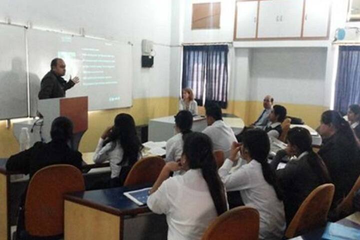 Management Education and Research Institute campus in New Delhi, Delhi, India — photo 5