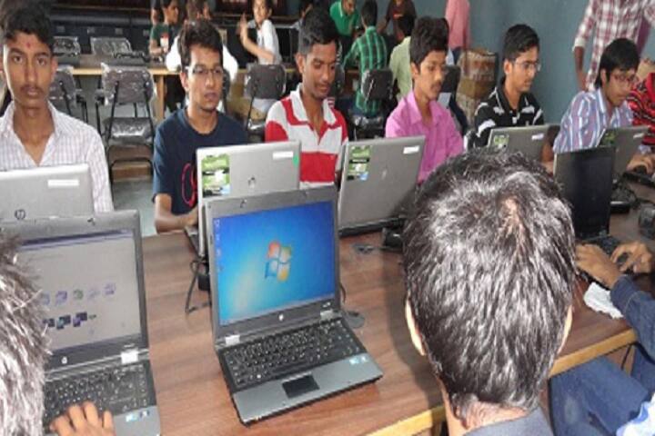 Smt Dharini Anilkumar Shukla Education Campus campus in Mahemdabad, Gujarat, India — photo 4