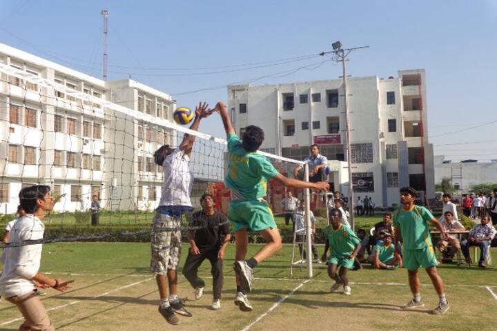 IIMT Professional College campus in Meerut, Uttar Pradesh, India — photo 2