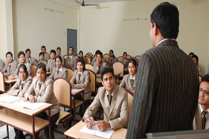 IIMT Professional College campus in Meerut, Uttar Pradesh, India — photo 3