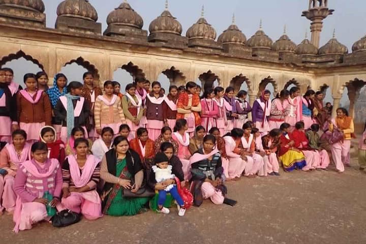 Shaheed Achaybhar Mall Mahila Mahavidyalaya campus in Mau, Uttar Pradesh, India — photo 4