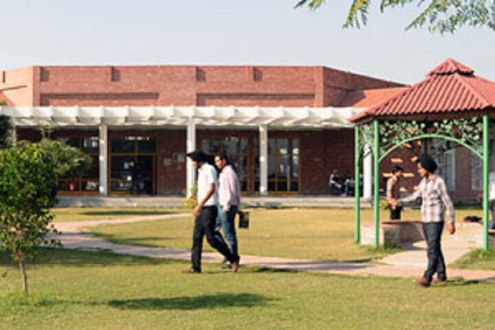 Shaheed Udham Singh Institute of Computer Science campus in Sahibzada Ajit Singh Nagar, Punjab, India — photo 4