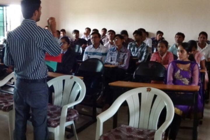 KK Parekh Institute of Management Studies campus in Amreli, Gujarat, India — photo 3