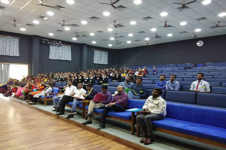 KK Parekh Institute of Management Studies campus in Amreli, Gujarat, India — photo 4