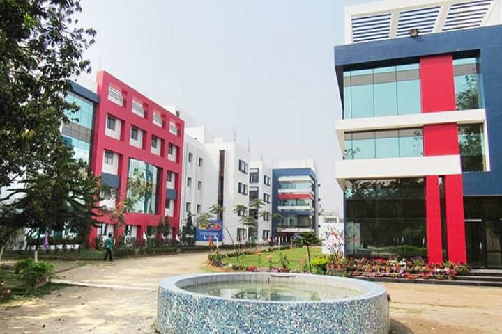 Brainware Group of Institutions campus in Kolkata, West Bengal, India — photo 1