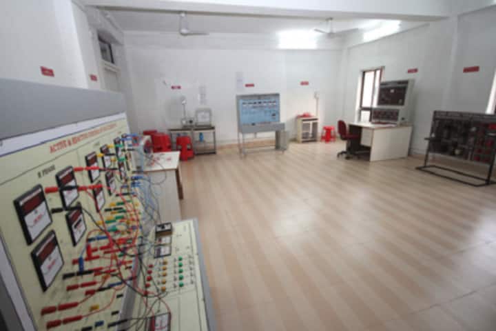 Brainware Group of Institutions campus in Kolkata, West Bengal, India — photo 3