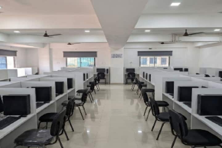 Innovative Professional College campus in Patna, Bihar, India — photo 3