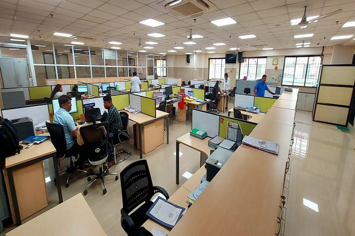 Post Graduate Institute of Medical Sciences campus in Navi Mumbai, Maharashtra, India — photo 2