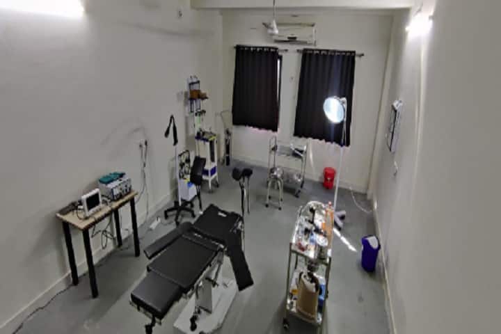 Dr Subhash Ayurveda Research Institute campus in Junagadh, Gujarat, India — photo 1