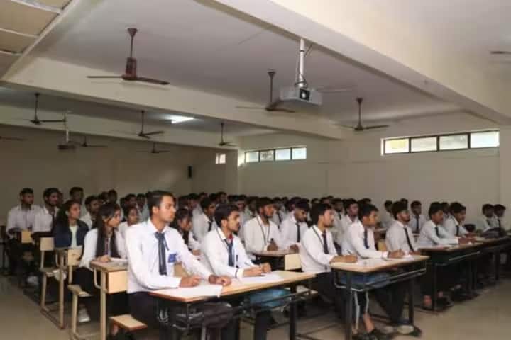 Sanskriti Ayurvedic Medical College and Hospital campus in Mathura, Uttar Pradesh, India — photo 2