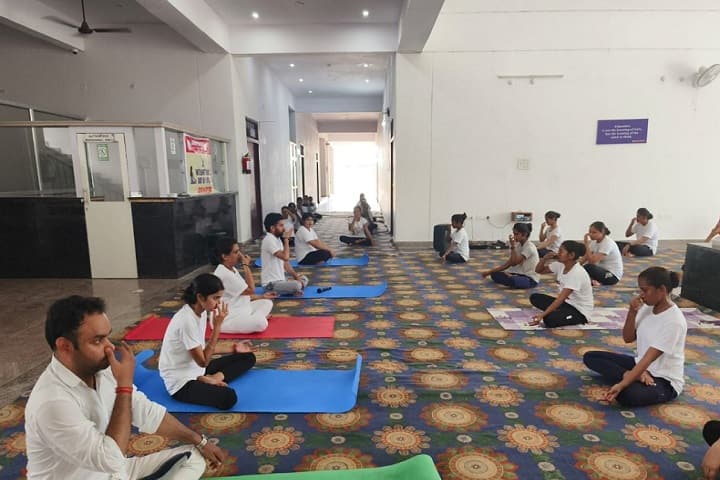 Arnav Ayurvedic Medical College and CNS Ayurvedic Chikitsalaya campus in Barabanki, Uttar Pradesh, India — photo 4