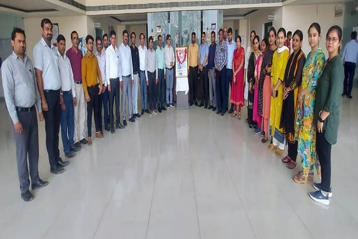 Rajshree Ayurvedic Medical College and Hospital campus in Bareilly, Uttar Pradesh, India — photo 1