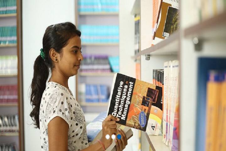 SS Agrawal Institute of Management and Technology campus in Navsari, Gujarat, India — photo 5