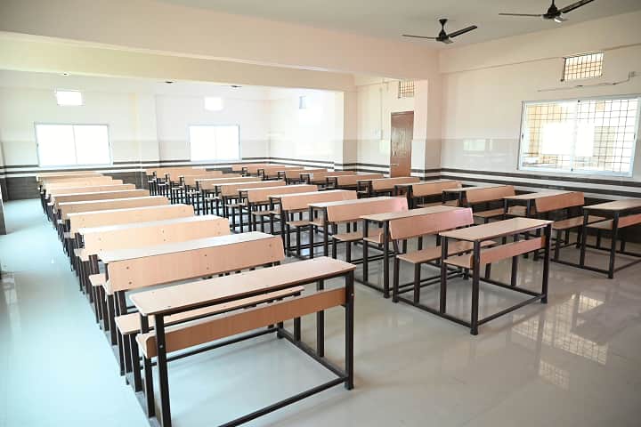 Dr Shakuntala Ayurvedic Medical College campus in Jaunpur, Uttar Pradesh, India — photo 3