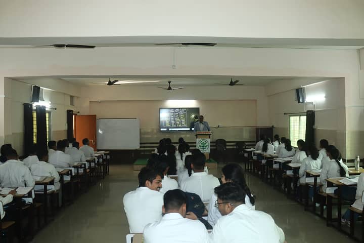 Dr Shakuntala Ayurvedic Medical College campus in Jaunpur, Uttar Pradesh, India — photo 4