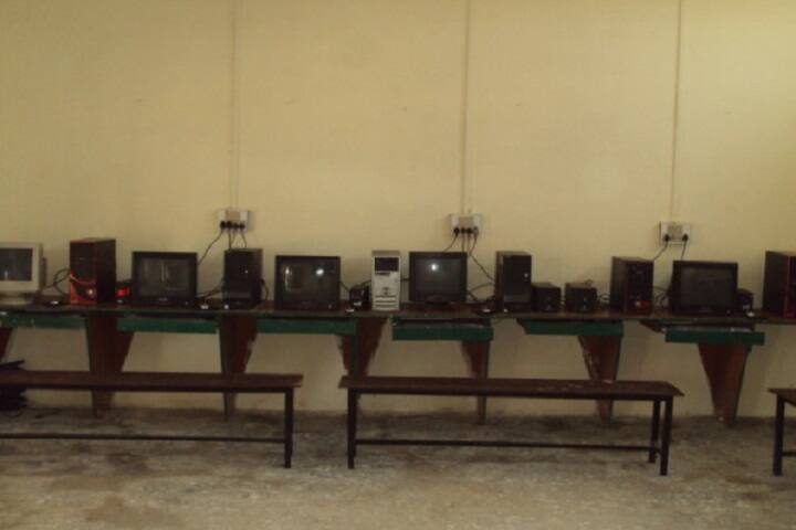 Ramnath Dhananjay Smarak Mahila PG College campus in Azamgarh, Uttar Pradesh, India — photo 4