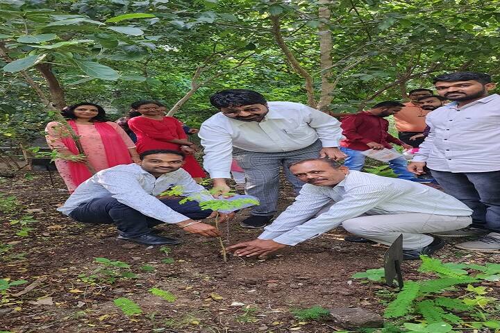 Matoshri Ayurved College and Hospital campus in Dhanore, Maharashtra, India — photo 4