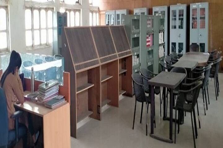 Shridhar Atulkumar Jani Ayurvedic Medical College campus in Amreli, Gujarat, India — photo 4