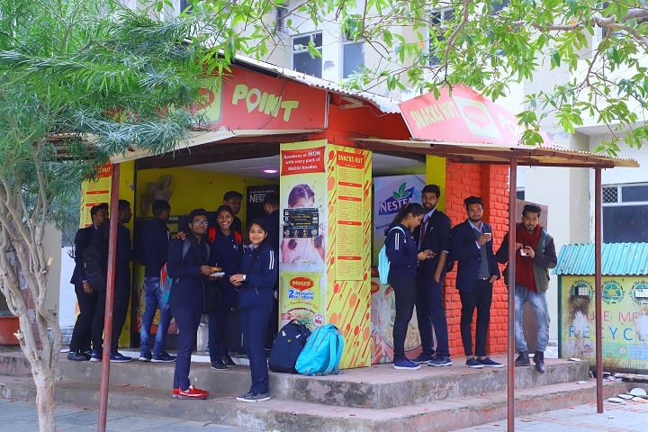 Sharda University campus in Agra, Uttar Pradesh, India — photo 3