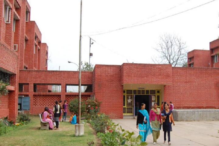 Government Polytechnic College for Girls campus in Patiala, Punjab, India — photo 4
